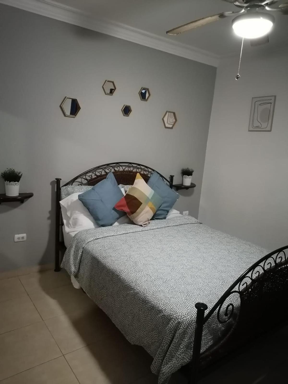 Apartmán To Little Away From El Conde ,Museums, Parks In The Colonia Zone Santo Domingo Exteriér fotografie